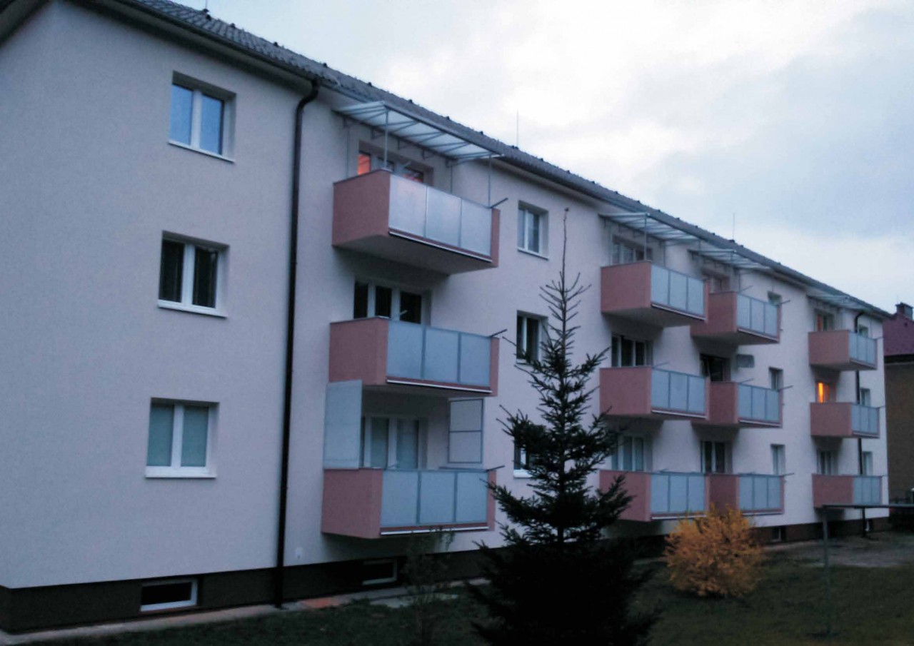 Ružomberok - 12ks balkónov 3x1,5m